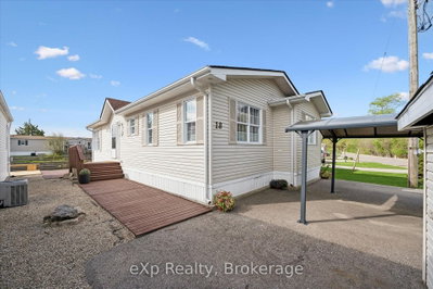 18 Jasper Heights Private • Puslinch, ON photo 5