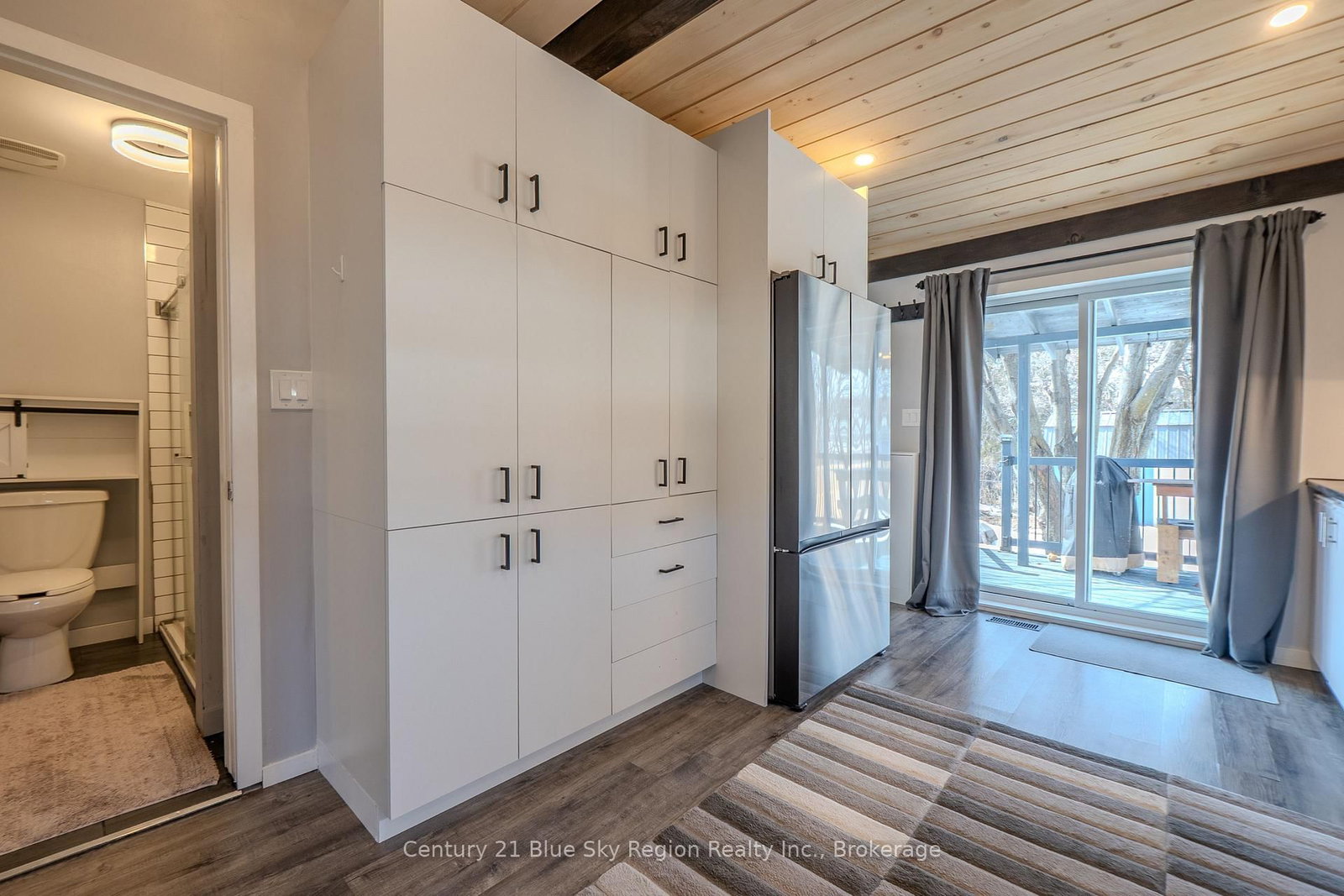 647 Douglas Street • North Bay, ON photo 10