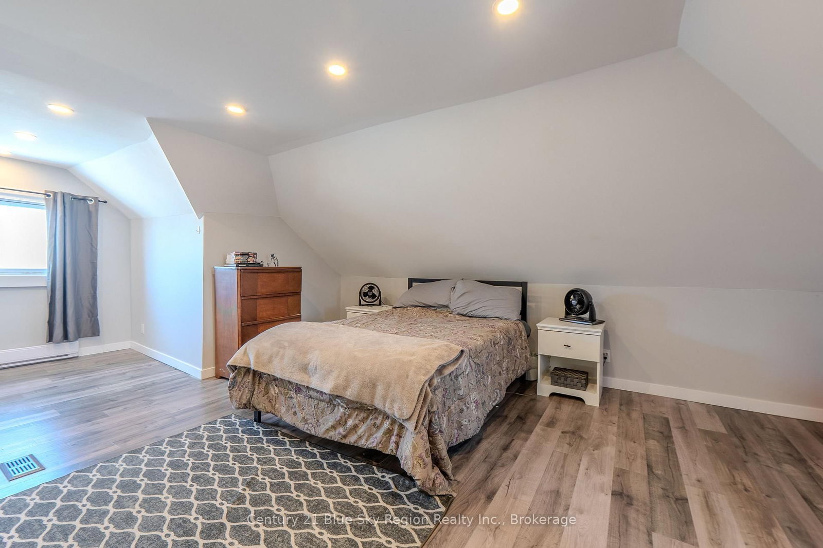 647 Douglas Street • North Bay, ON photo 30