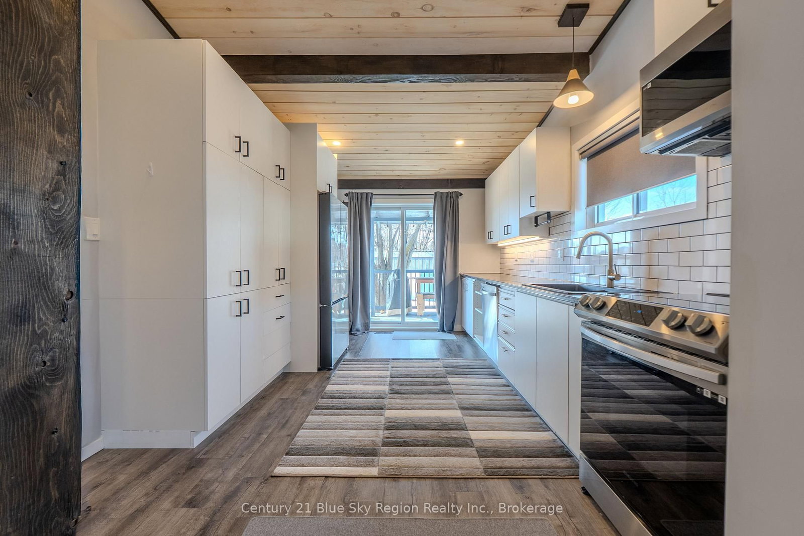 647 Douglas Street • North Bay, ON photo 8