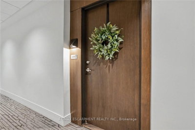 16 Markle Crescent • #414 • Hamilton, ON photo 3