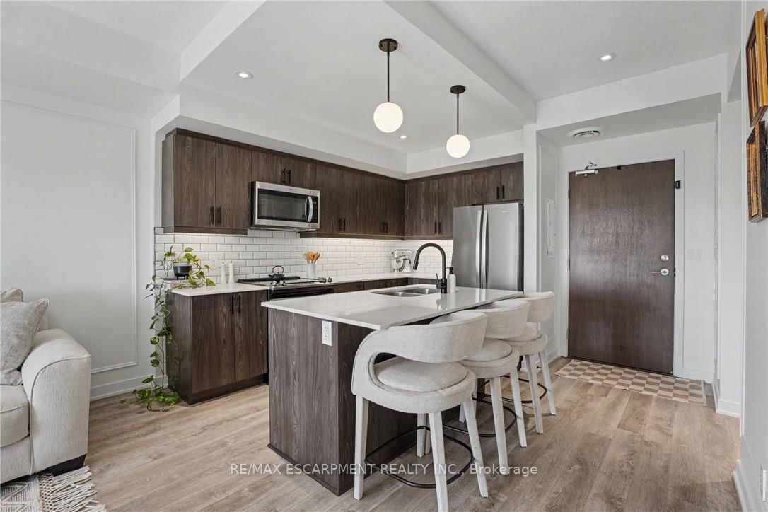 16 Markle Crescent • #414 • Hamilton, ON photo 6