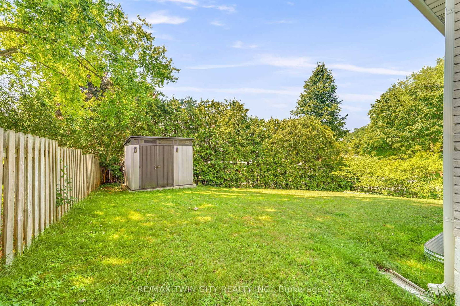 160 Woodlawn Avenue • Brantford, ON photo 37