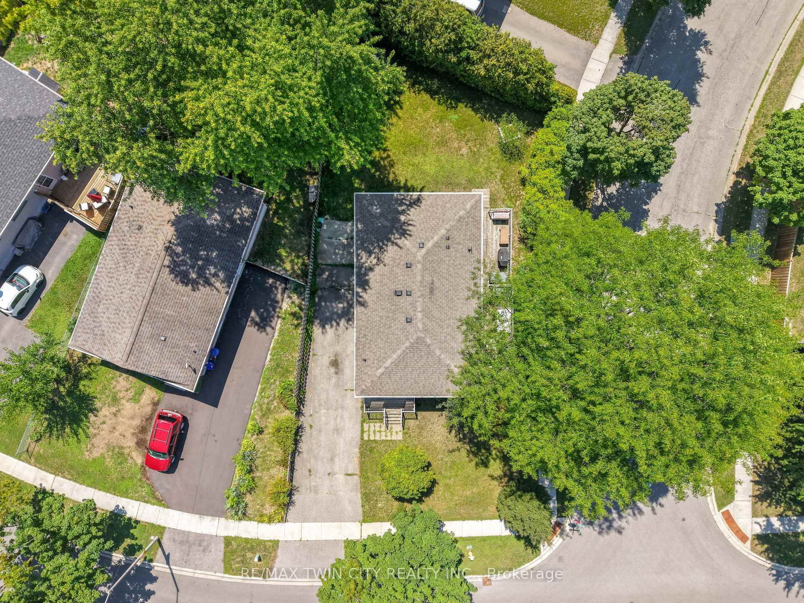 160 Woodlawn Avenue • Brantford, ON photo 48