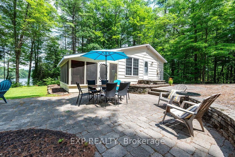 715 Long Point Way