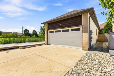 727 Apricot Drive • #7 • London South, ON photo 3
