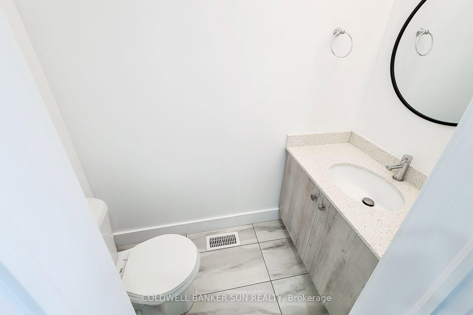8 Bedrock Drive • Hamilton, ON photo 22