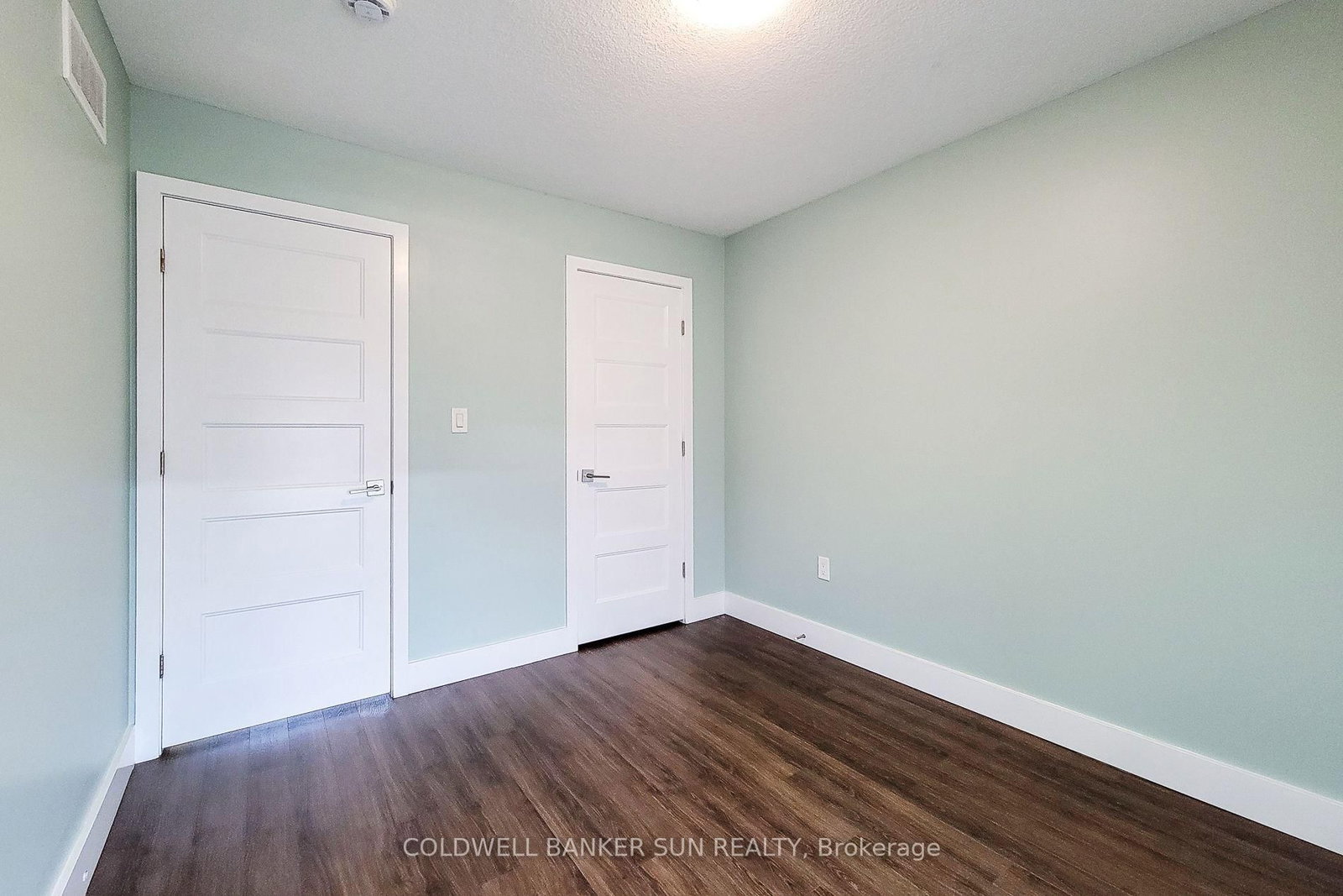 8 Bedrock Drive • Hamilton, ON photo 31