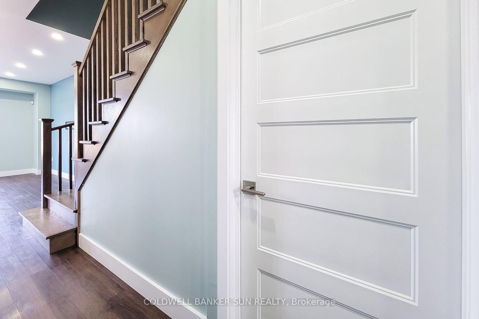 8 Bedrock Drive • Hamilton, ON photo 36
