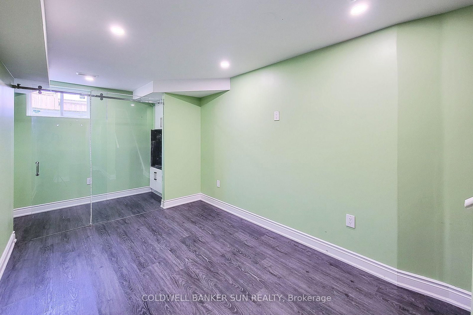 8 Bedrock Drive • Hamilton, ON photo 38