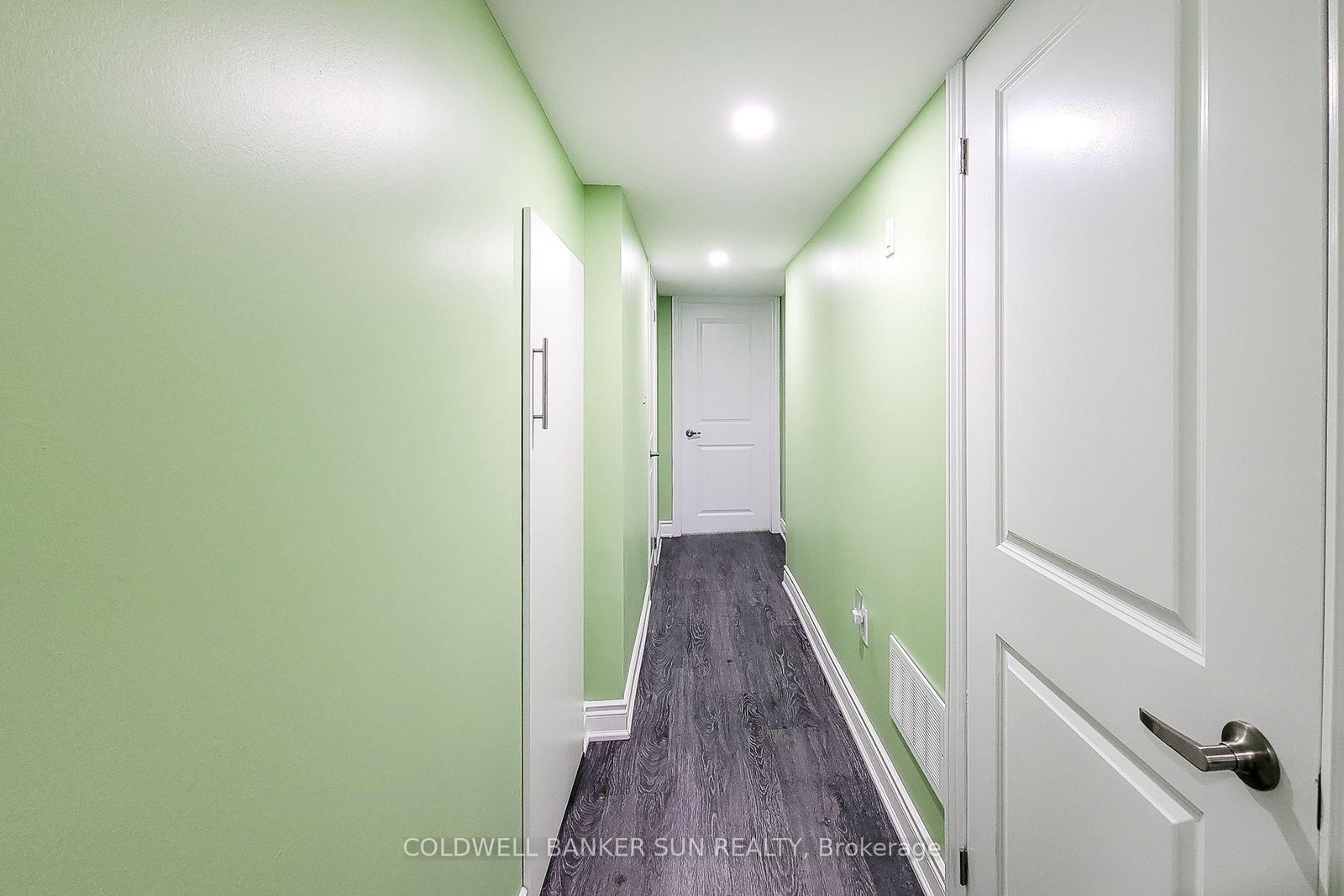 8 Bedrock Drive • Hamilton, ON photo 40