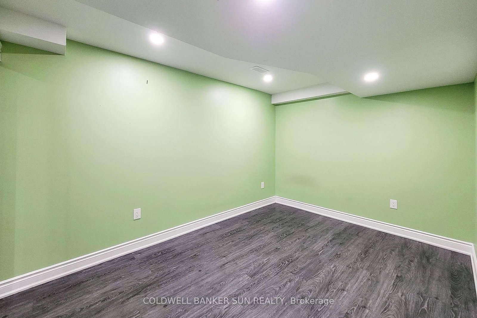 8 Bedrock Drive • Hamilton, ON photo 41