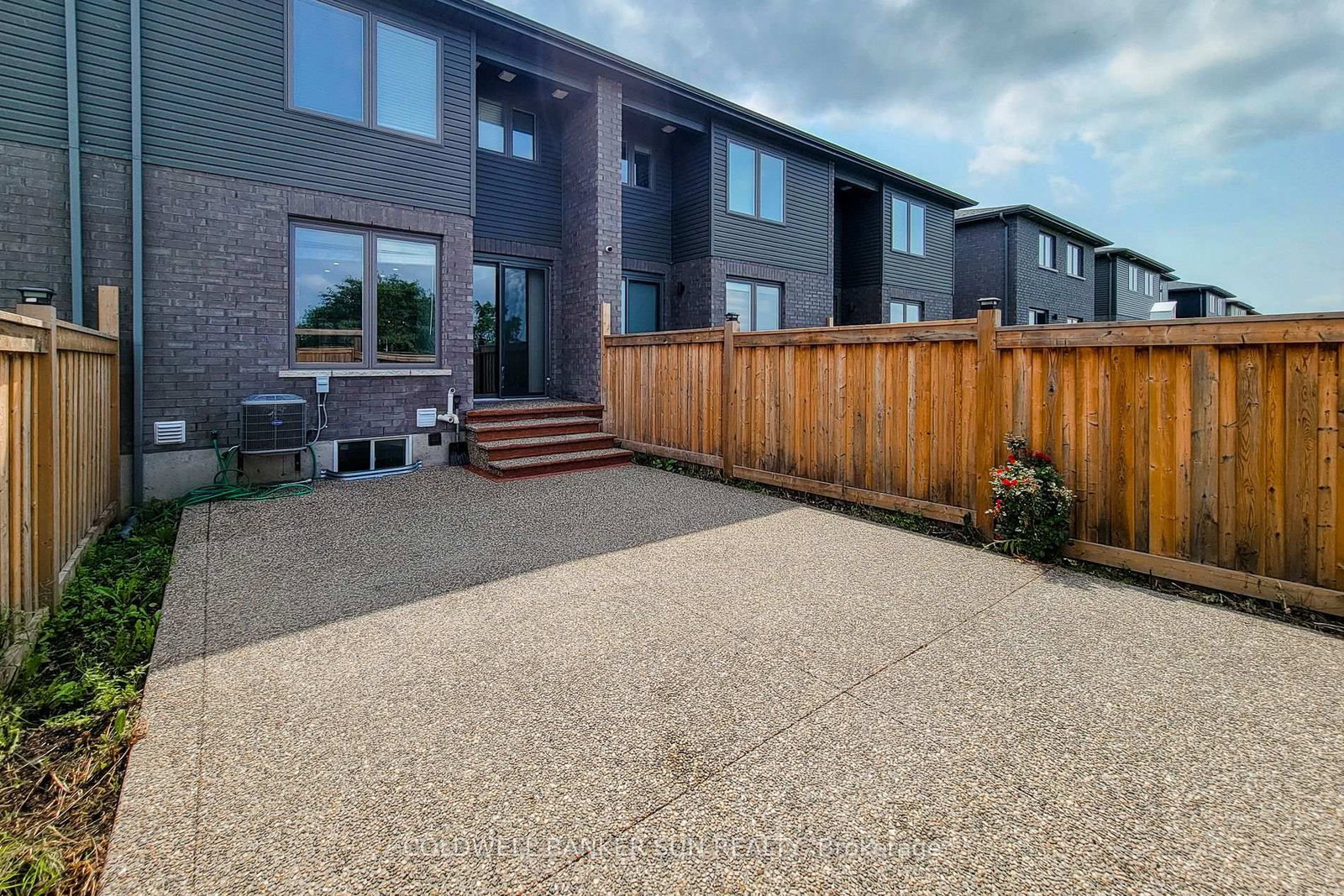 8 Bedrock Drive • Hamilton, ON photo 47