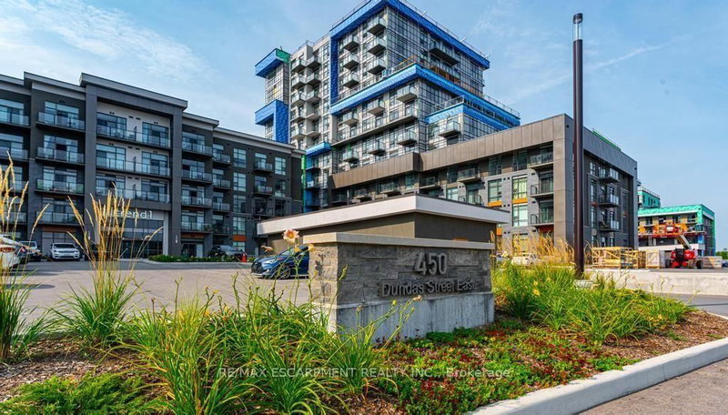 503 - 450 Dundas Street E