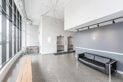1 Victoria Street S • #1807 • Kitchener, ON photo 3