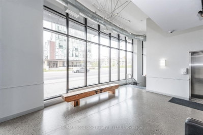 1 Victoria Street S • #1807 • Kitchener, ON photo 4