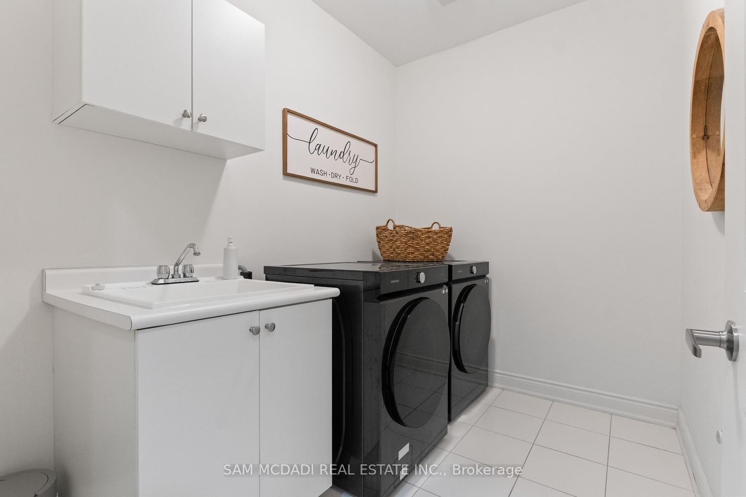 446 Humphrey Street • Hamilton, ON photo 37