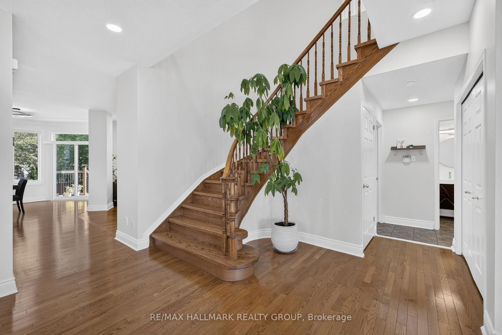 42 Glenrill Place S • Ottawa, ON photo 8
