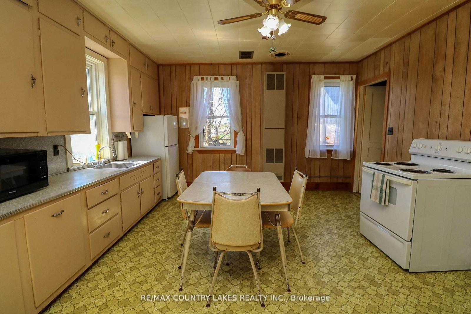 495 Eldon Station Road • Kawartha Lakes, ON photo 6