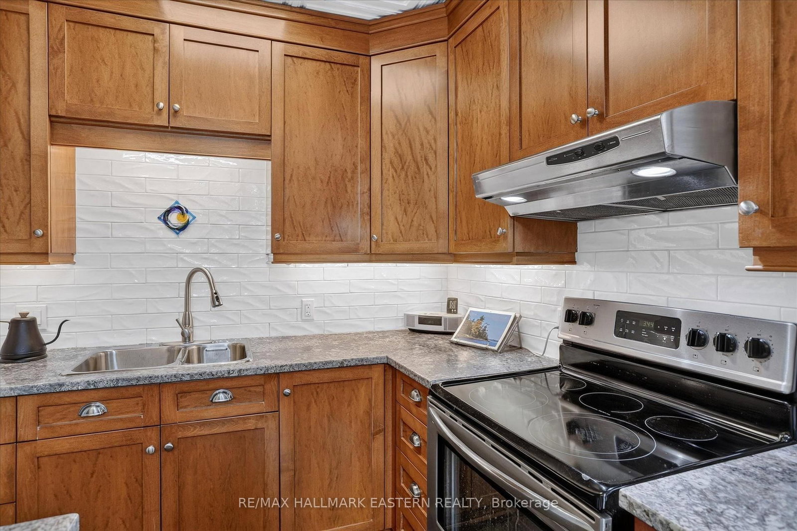 451 Stewart Street • Peterborough, ON photo 6