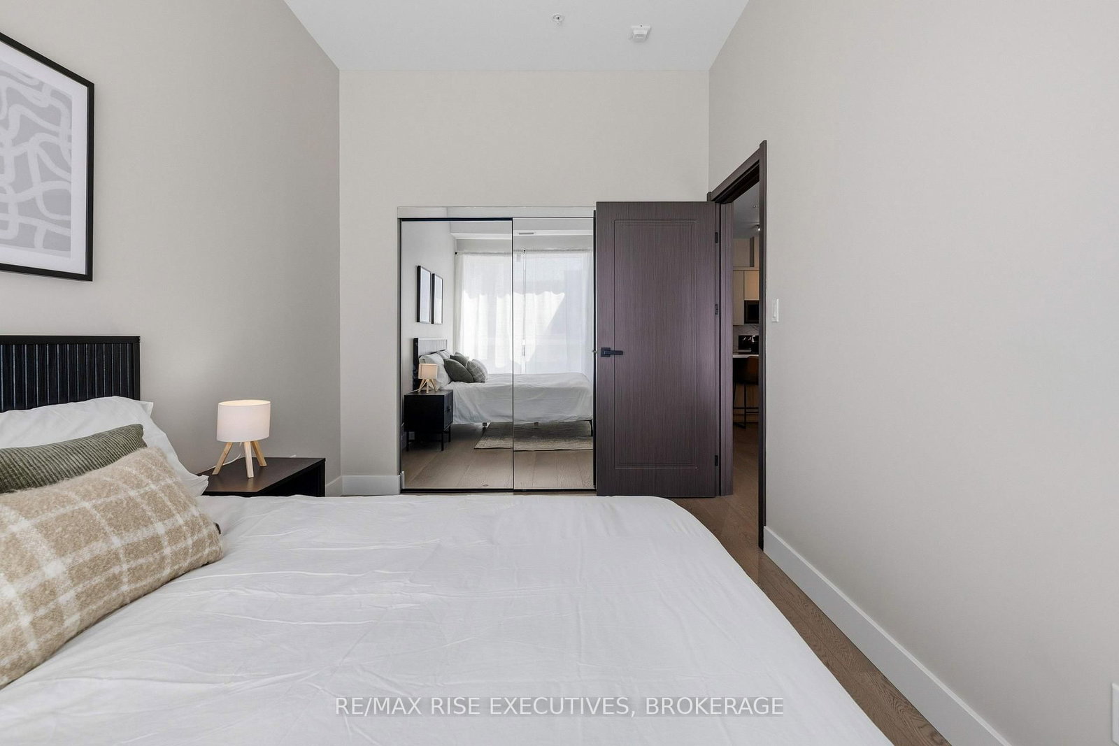 204 - 300 Skyfal Lane, Kingston 2