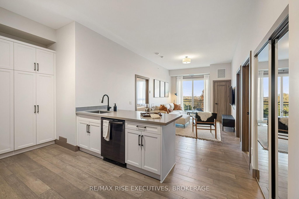 450 - 2274 Princess Street 5