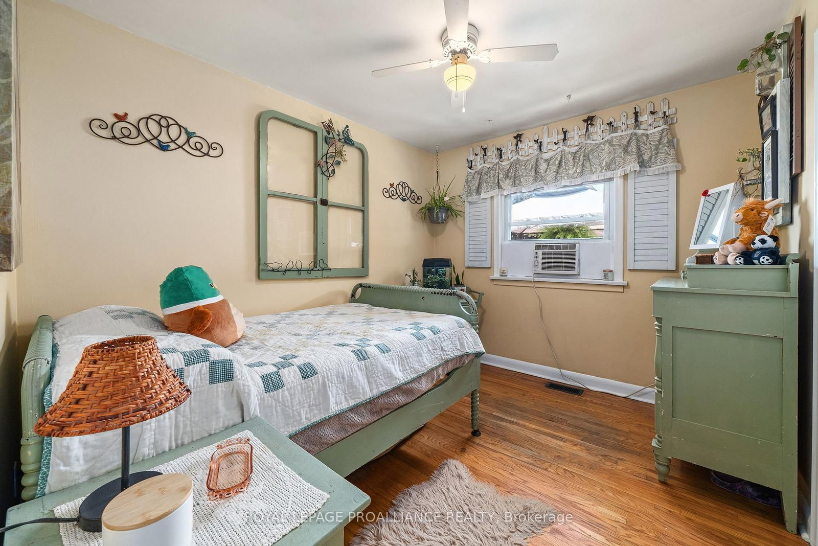 235 FARLEY Avenue • Belleville, ON photo 22