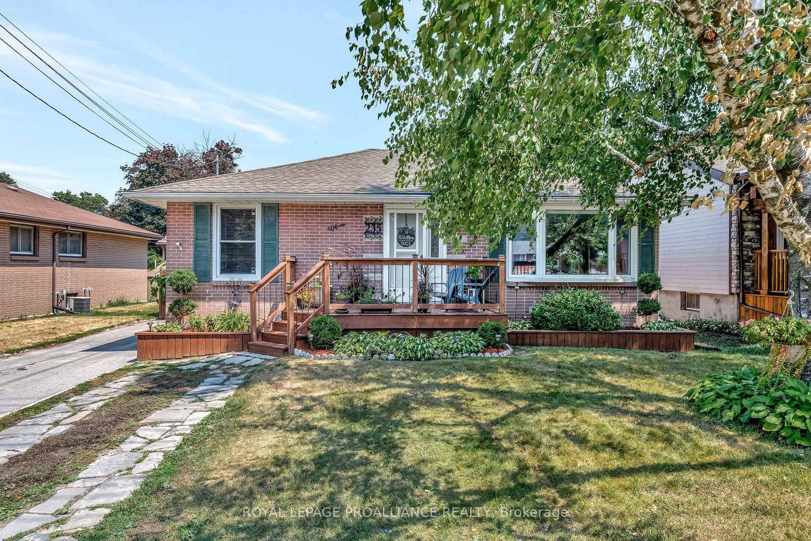 235 FARLEY Avenue • Belleville, ON photo 3