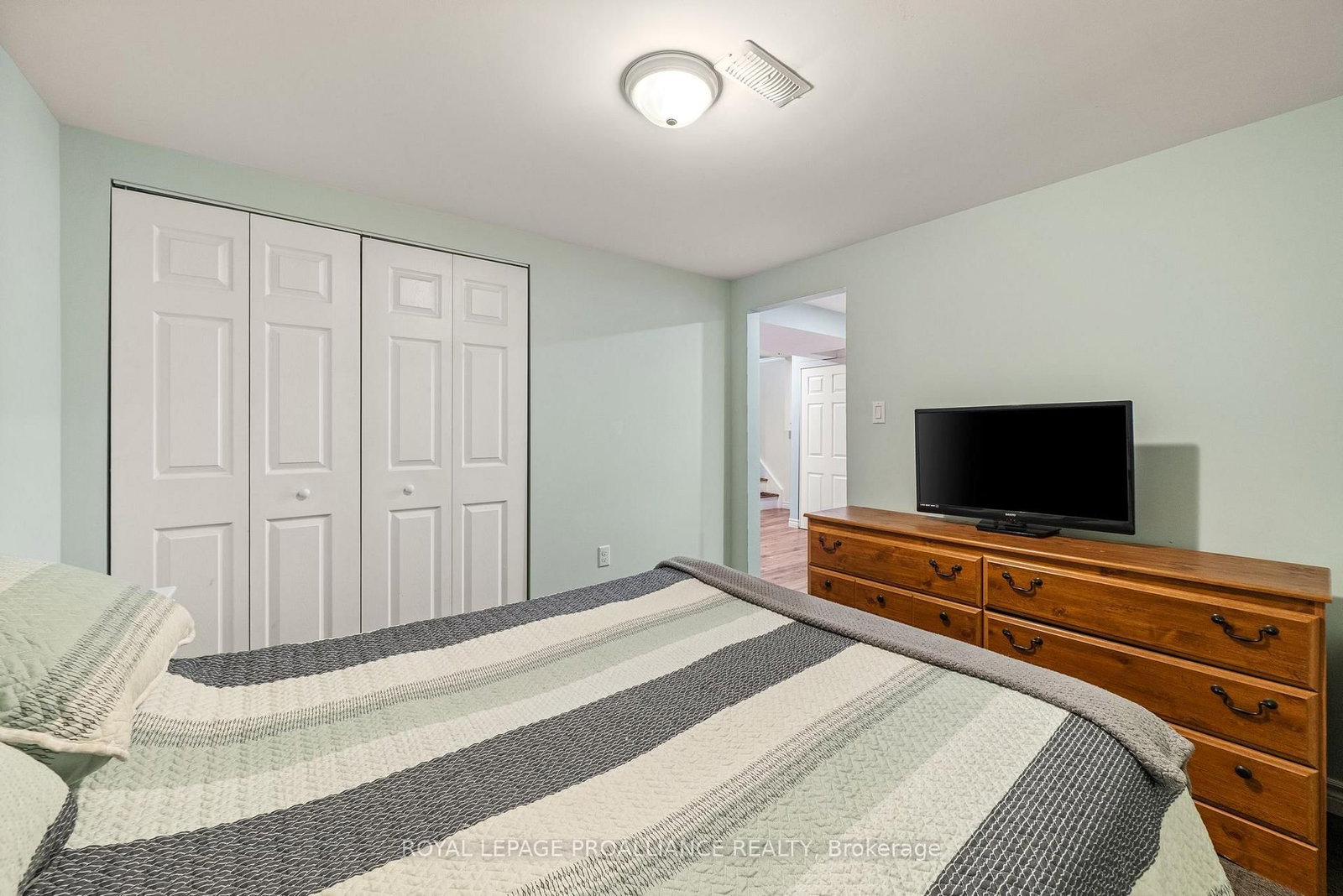 235 FARLEY Avenue • Belleville, ON photo 33