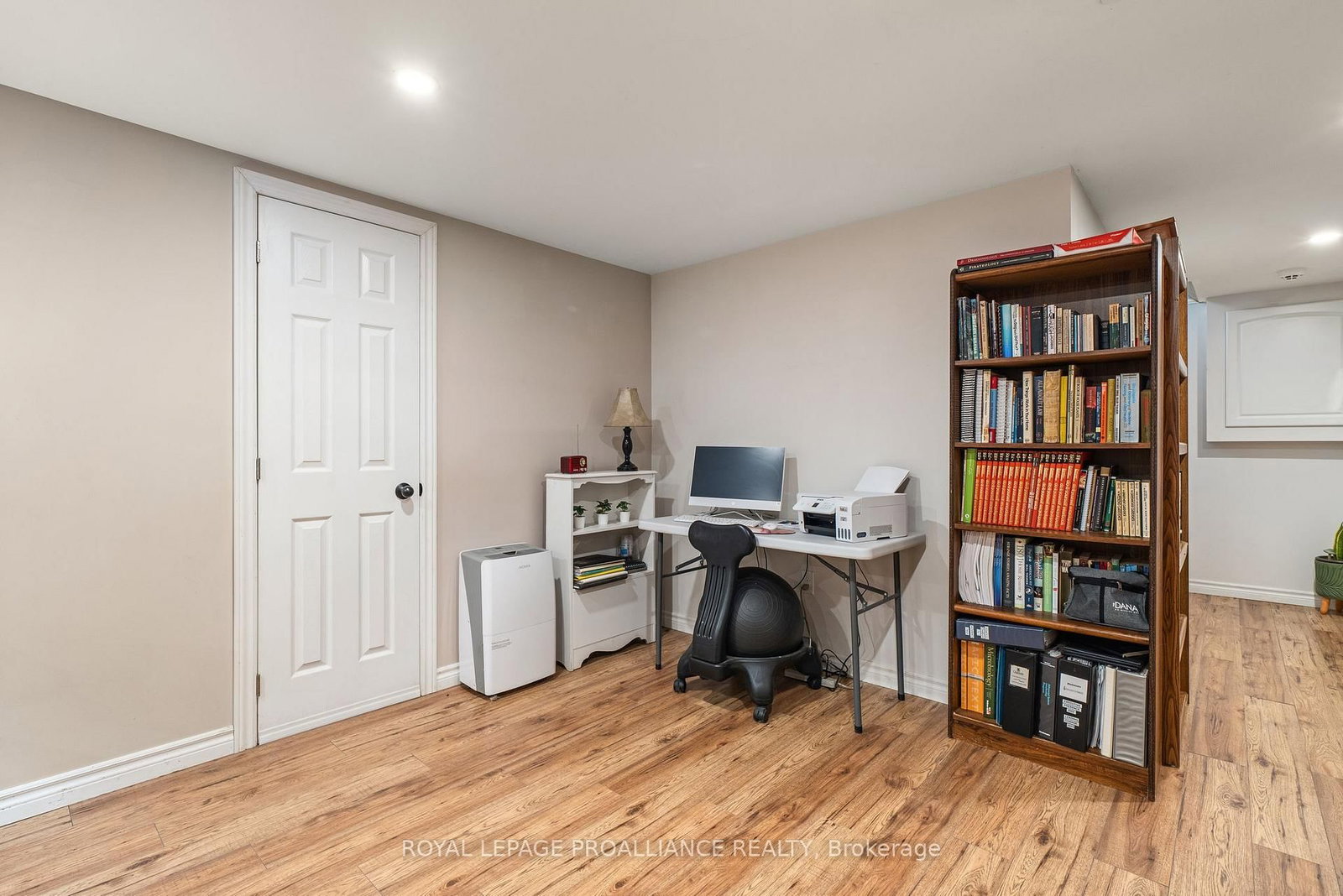 235 FARLEY Avenue • Belleville, ON photo 35
