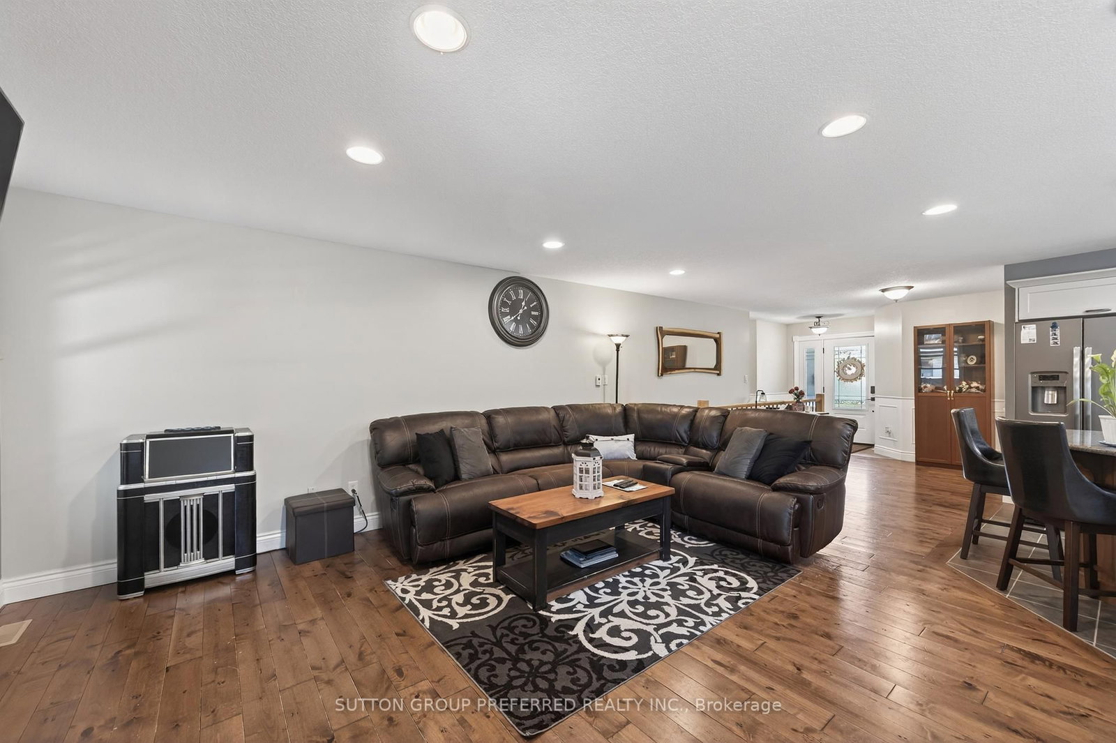 23 Wood Lily Lane • Middlesex Centre, ON photo 9