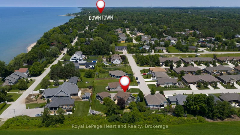 24 THIMBLEWEED Drive