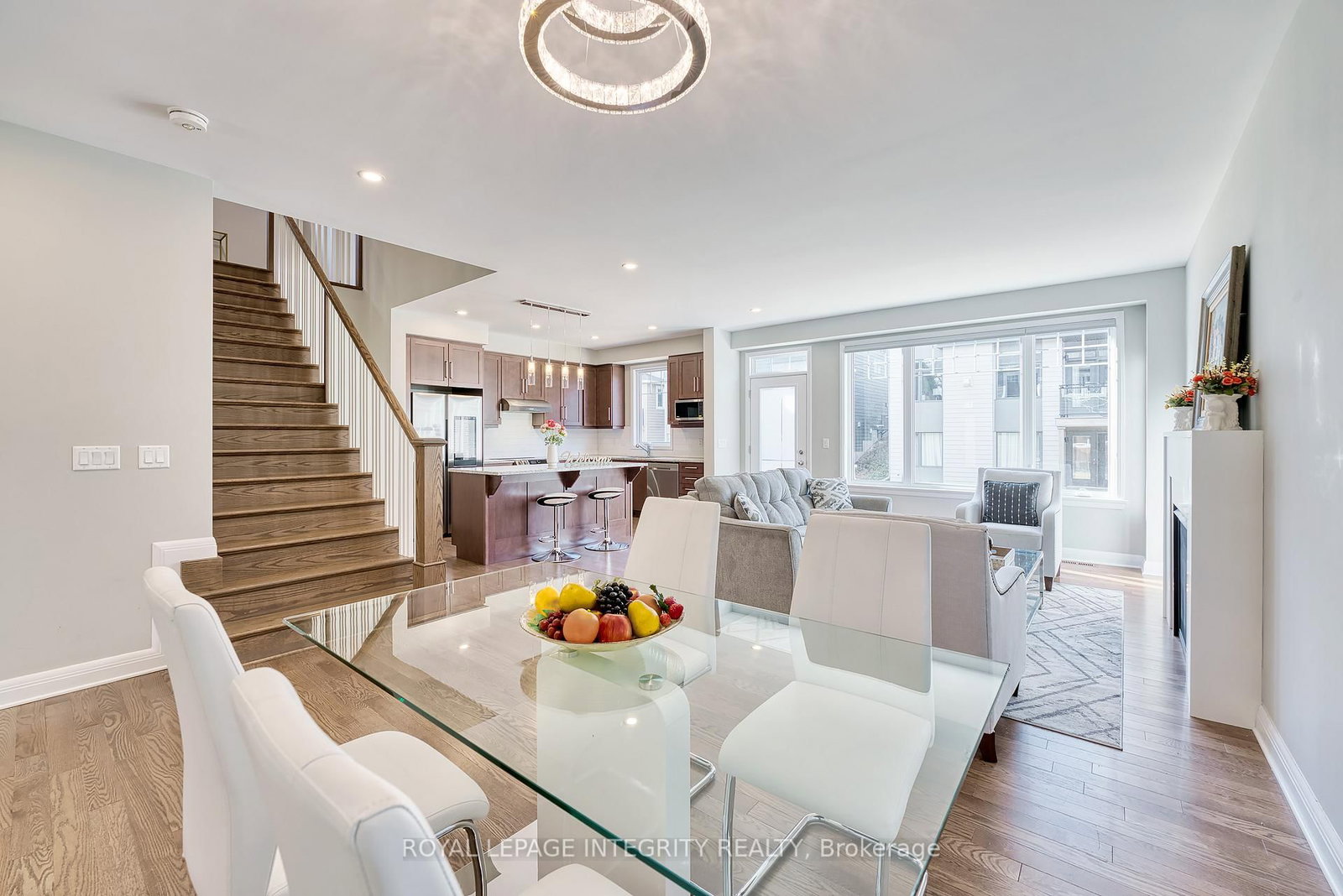 232 KETCHIKAN Crescent • Ottawa, ON photo 10