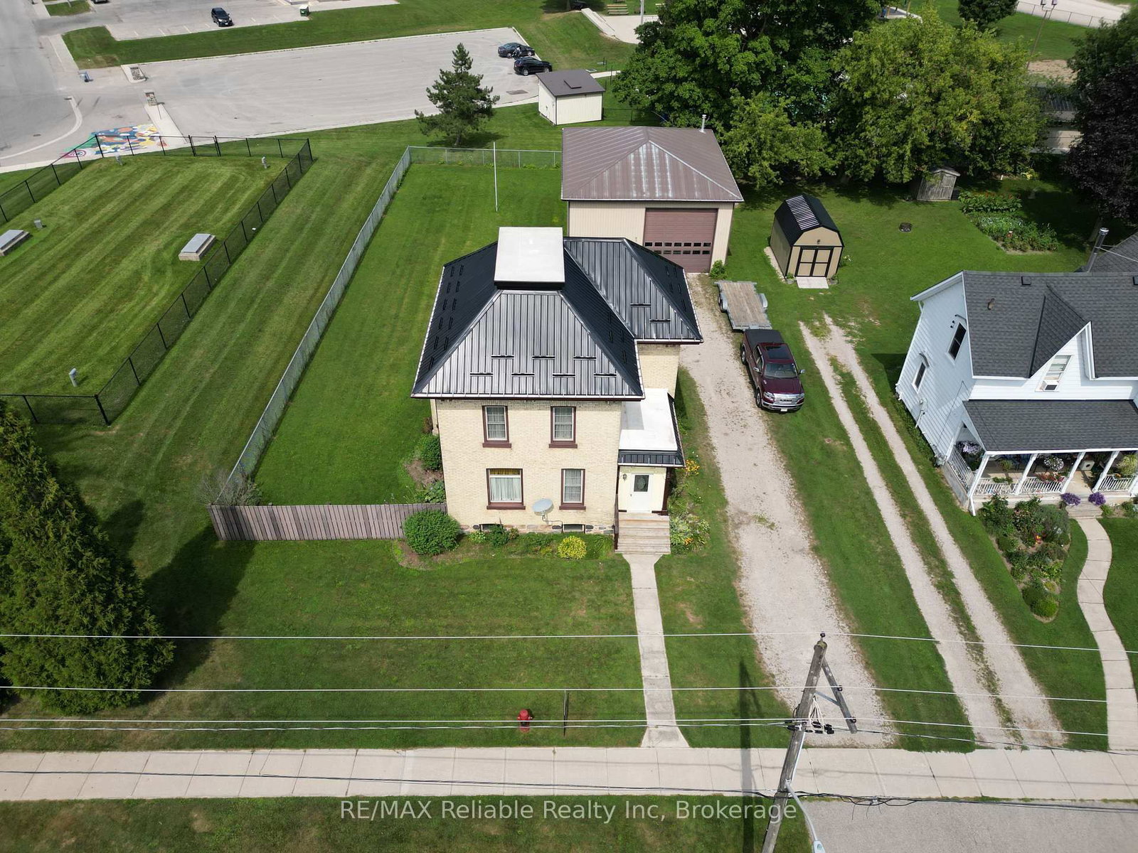 Detached House for sale at 33 Princess Street, Central Huron, Ontario, N0M 1L0 - Clinton - MLS: X13662408