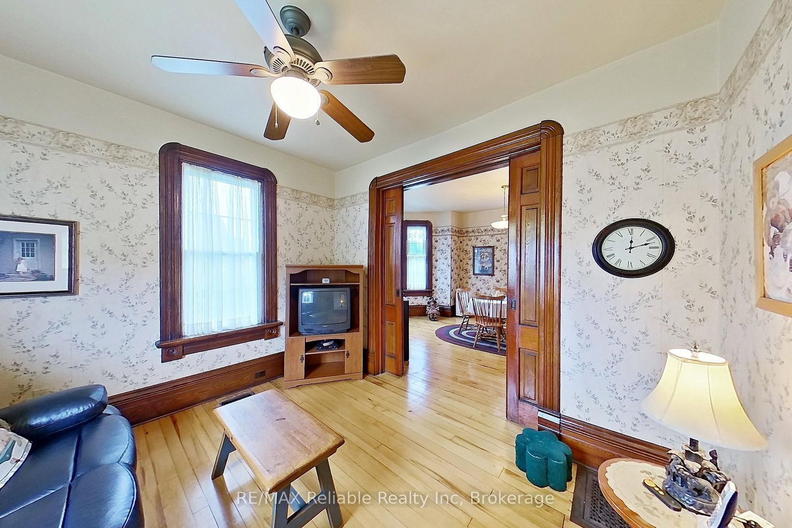 33 Princess Street E • Central Huron, ON photo 8