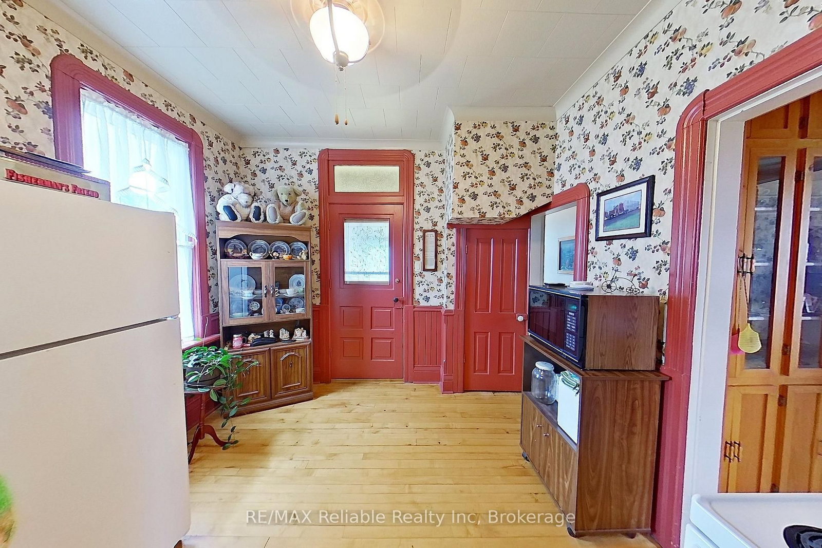 33 Princess Street E • Central Huron, ON photo 9