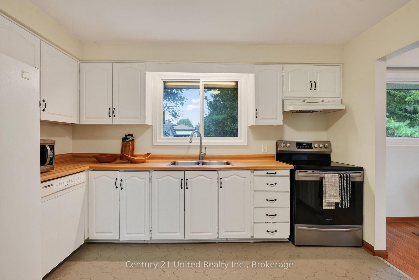 746 Northwood Drive • Cobourg, ON photo 14