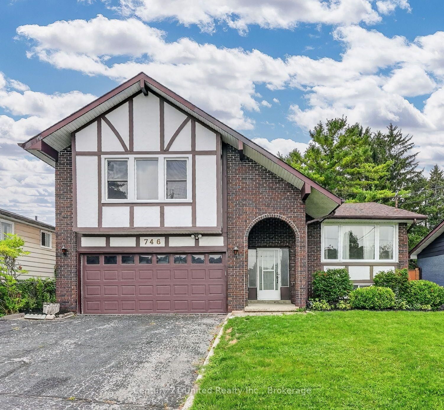 746 Northwood Drive • Cobourg, ON photo 3