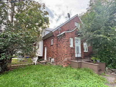 312 Colborne Street • Tweed, ON photo 2