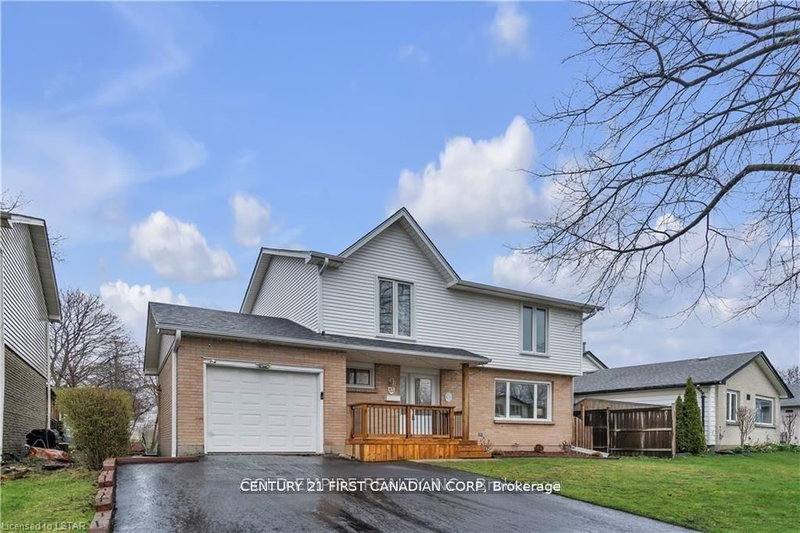 53 Archer Crescent