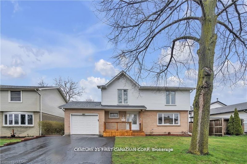 53 Archer Crescent