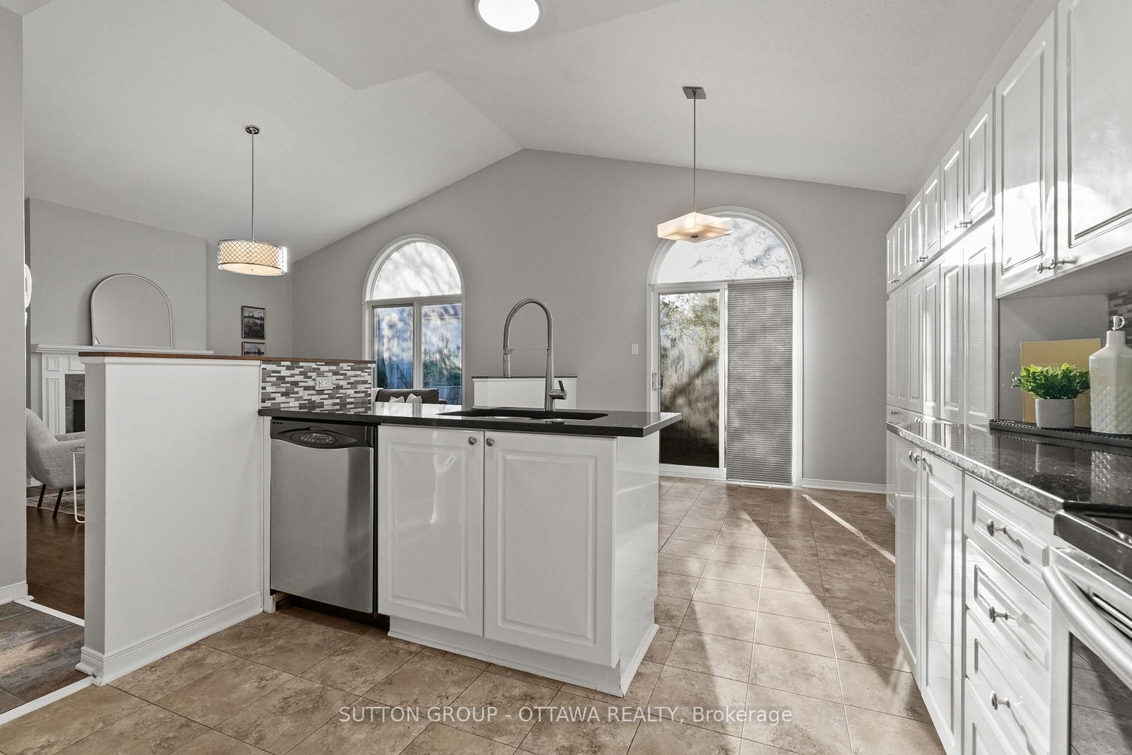 4105 WOLFE POINT Way • Ottawa, ON photo 12