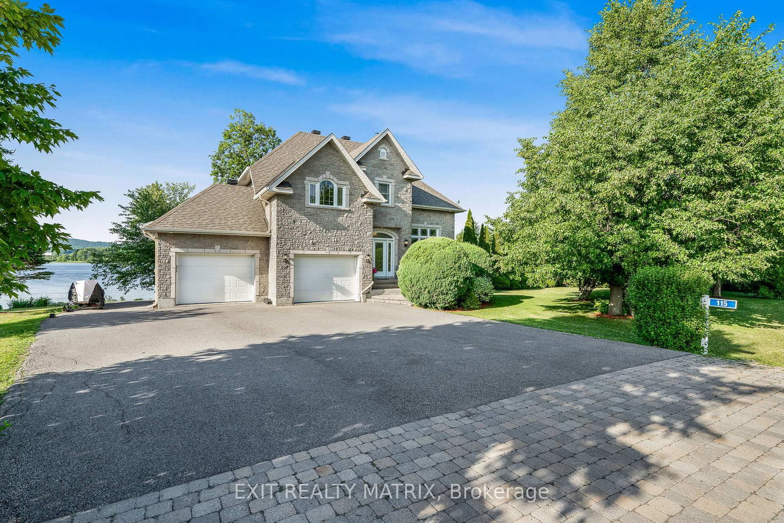 115 Gascon Street • Alfred and Plantagenet, ON photo 2