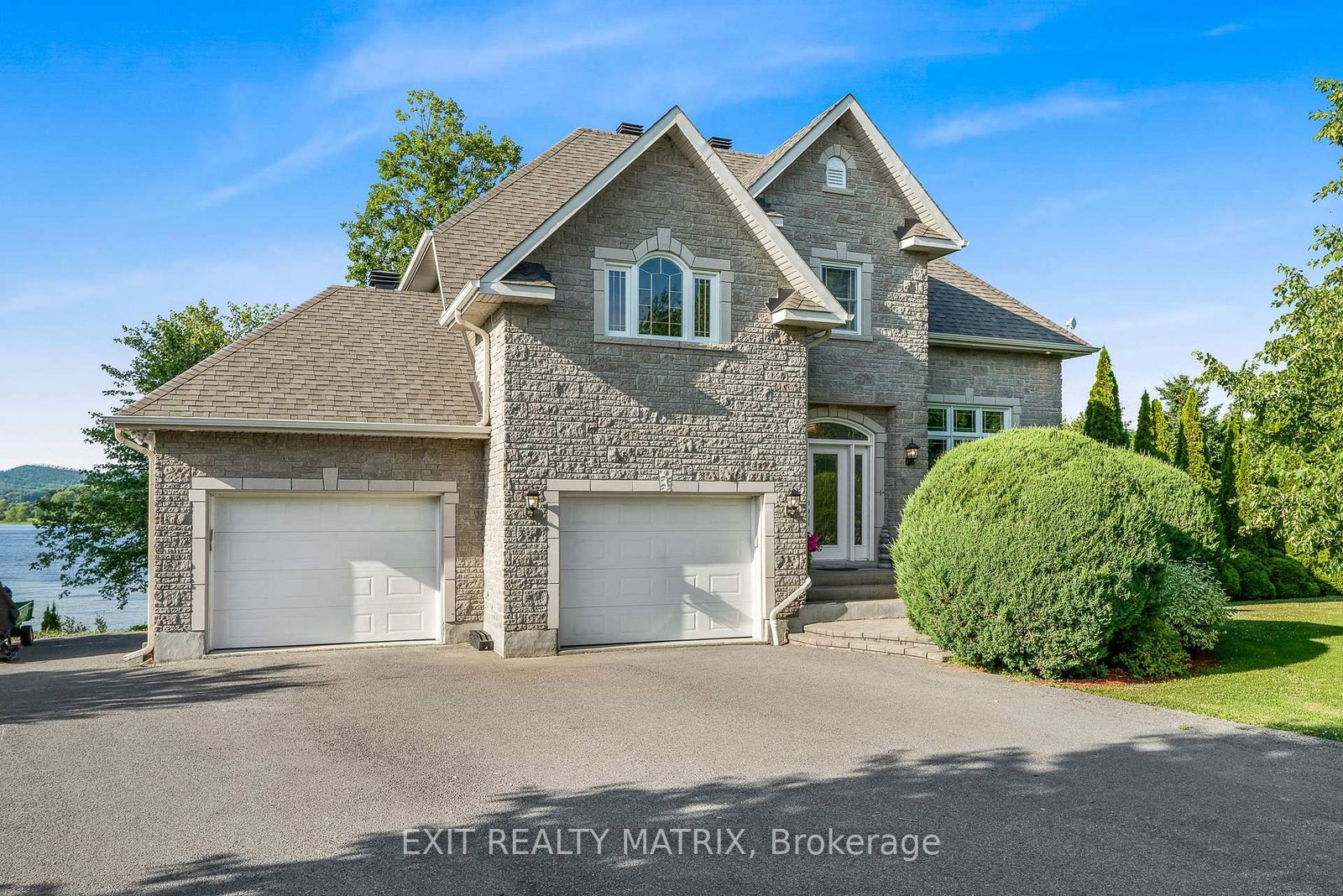 115 Gascon Street • Alfred and Plantagenet, ON photo 3