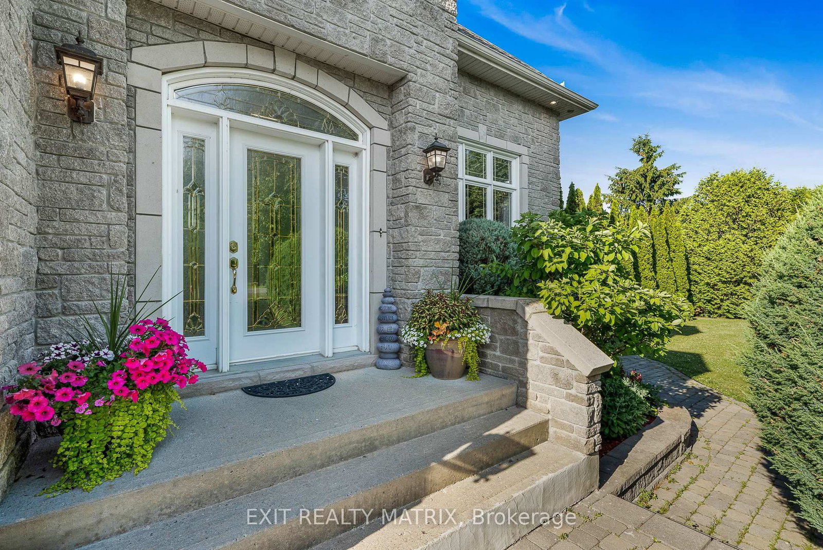 115 Gascon Street • Alfred and Plantagenet, ON photo 4