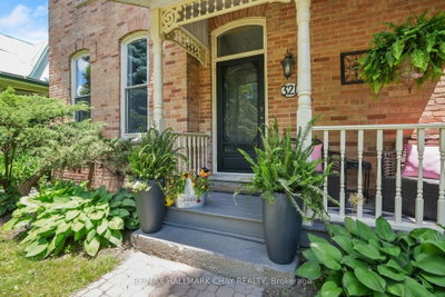 321 Owen Sound Street • Shelburne, ON photo 3
