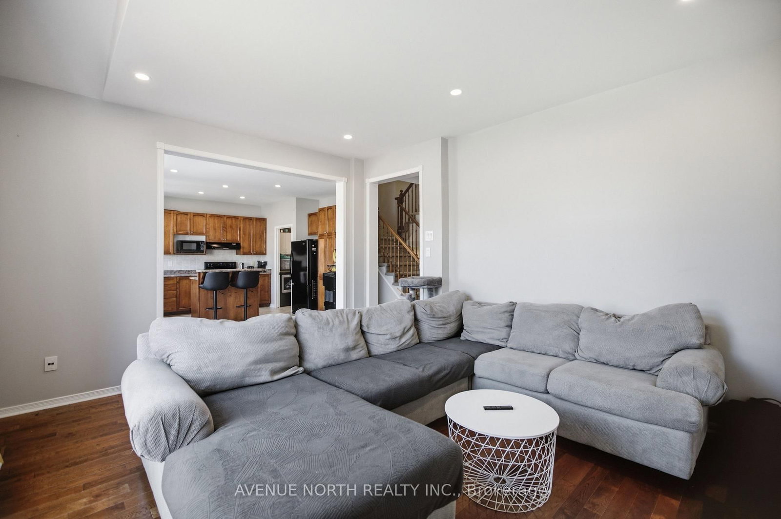 556 Mazari Crescent • Ottawa, ON photo 11