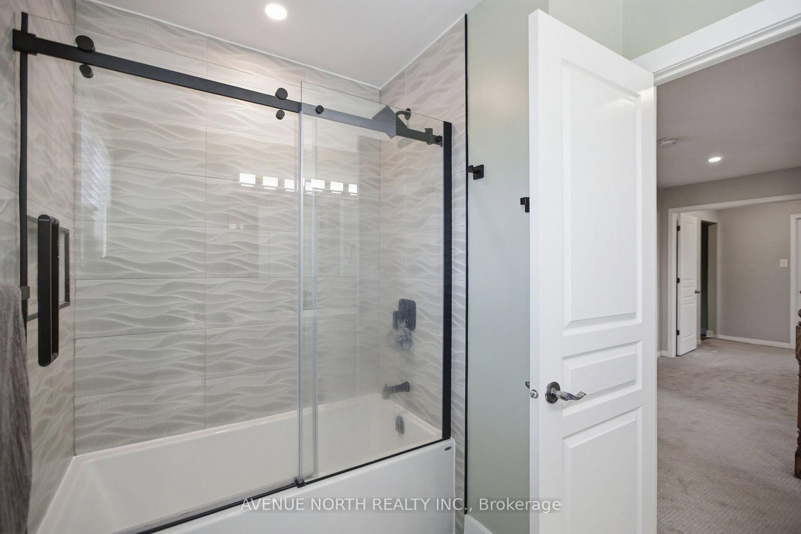 556 Mazari Crescent • Ottawa, ON photo 32