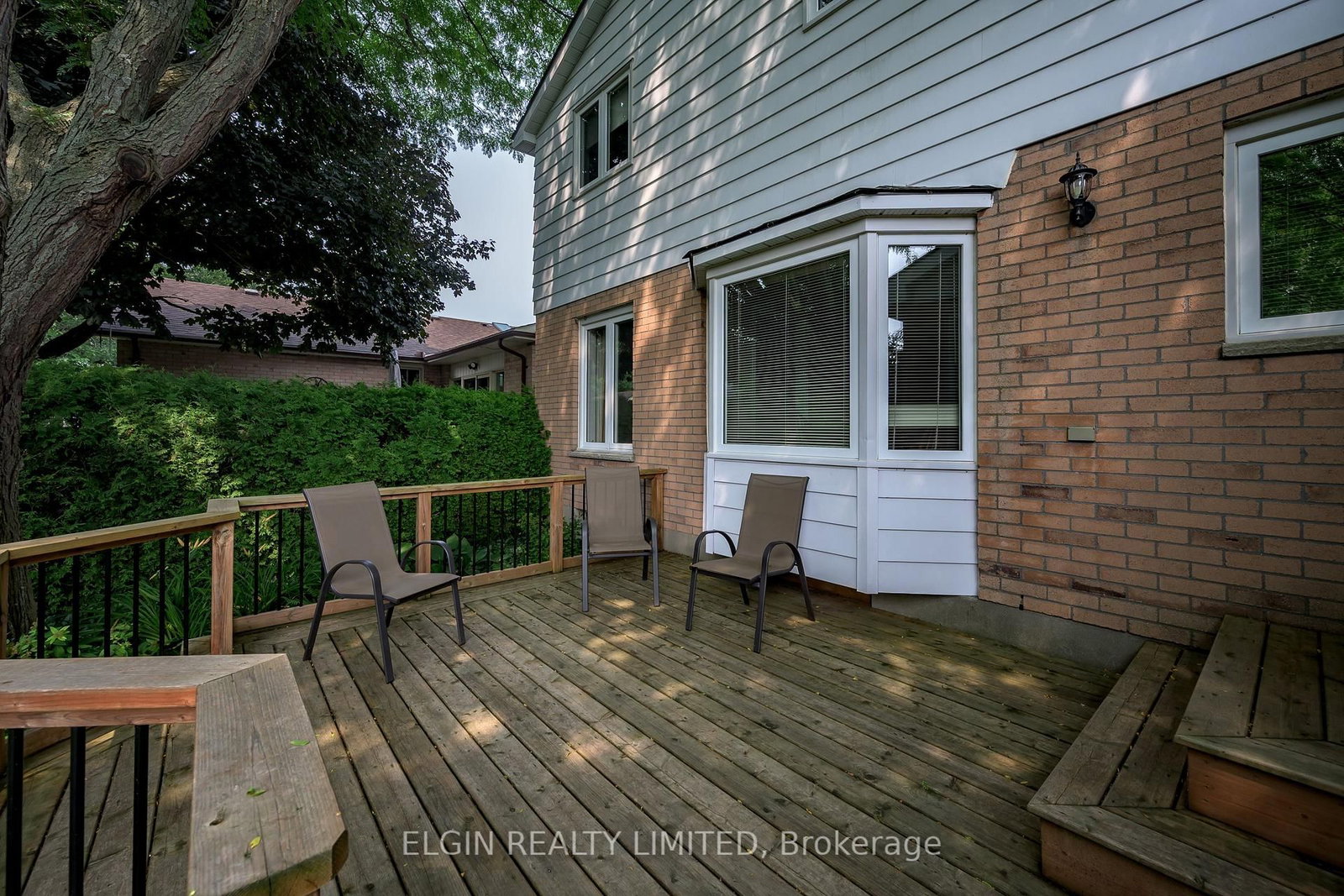 16 Massey Drive • St. Thomas, ON photo 9