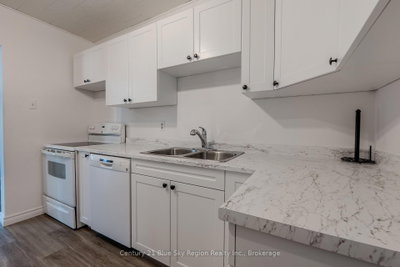 624 Mcintyre Street E • North Bay, ON photo 2